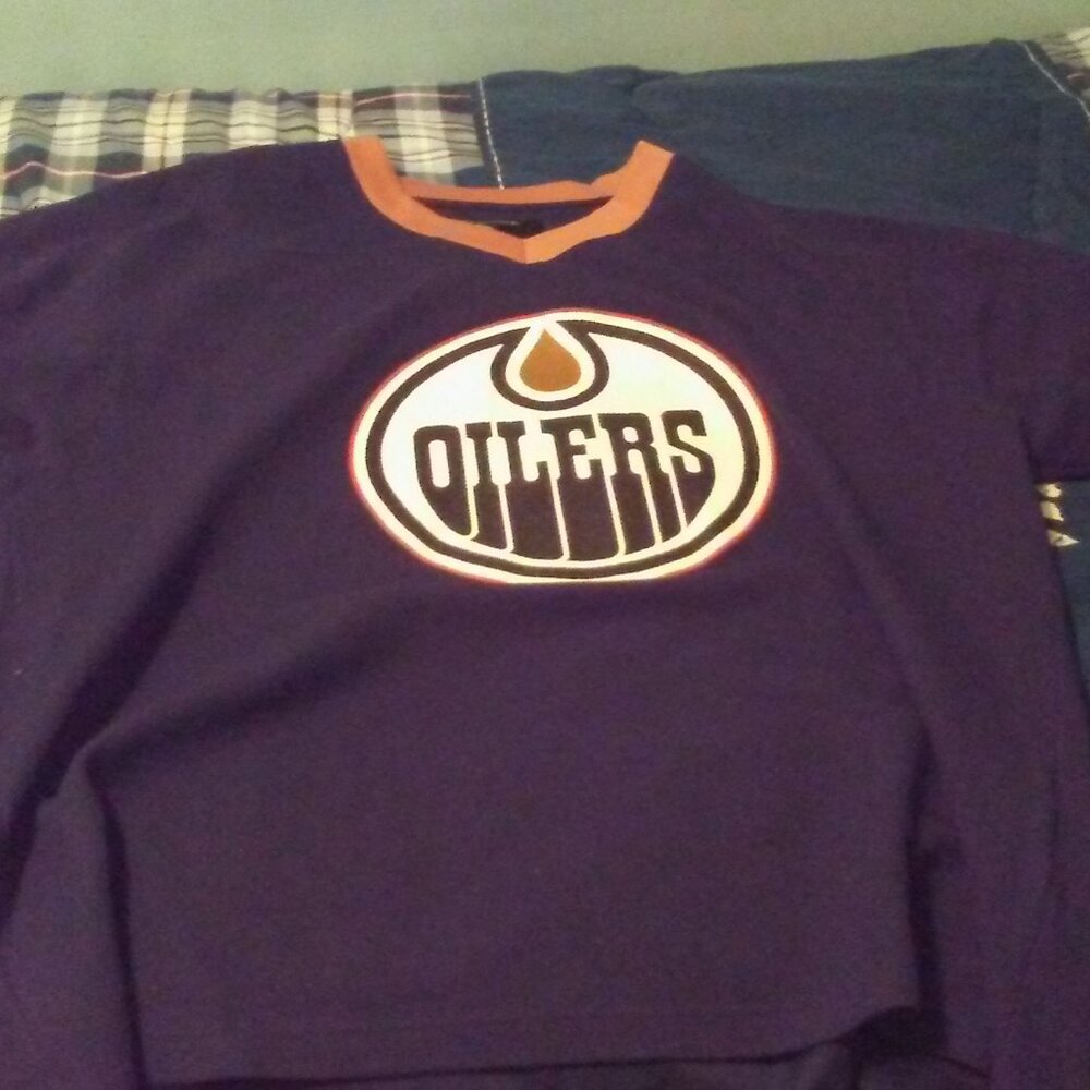 Edmonton Oilers and Powder Blue hockey jerseys